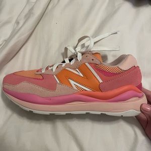 New Balance 5740 size 8.5